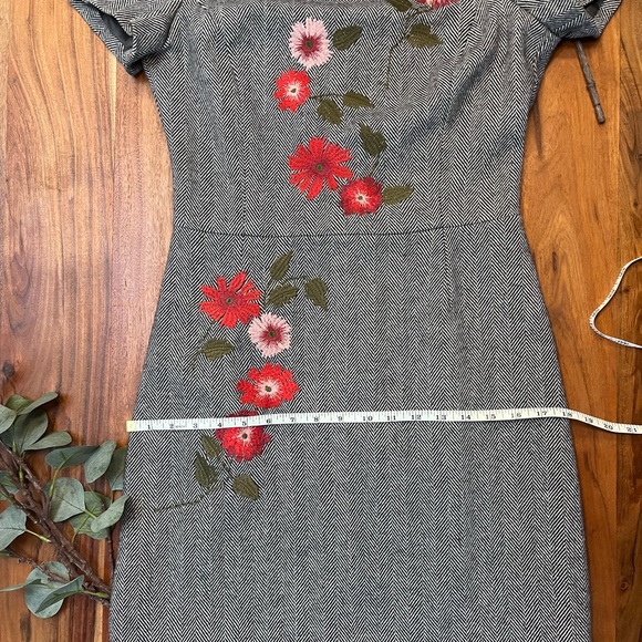 Brooks Brothers embroidered dress - Picture 7 of 13